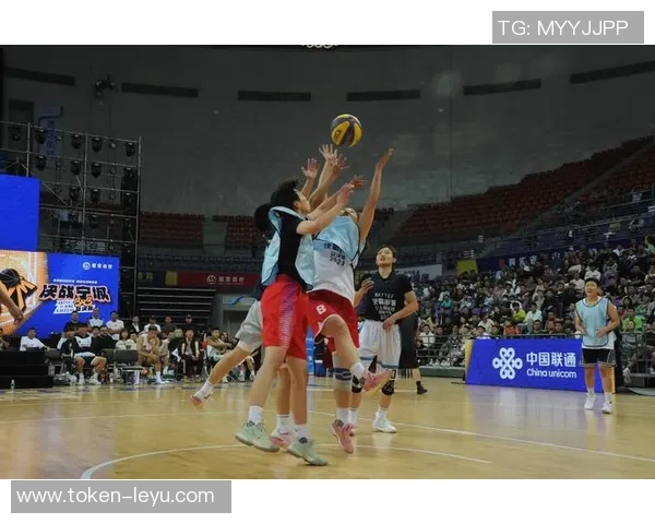 悉尼篮球热潮席卷全城球迷激情四溢共同见证精彩赛事盛况